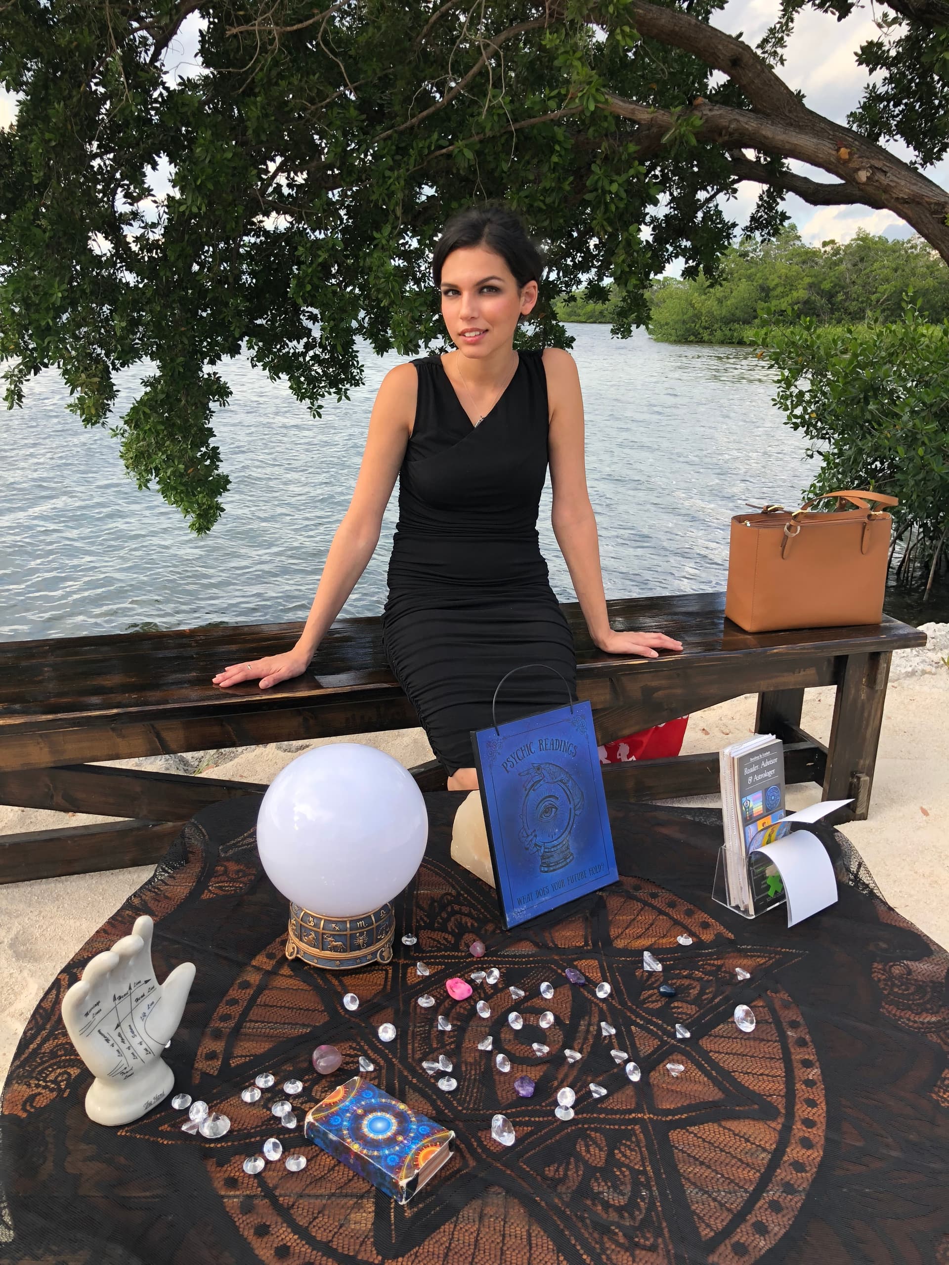 Tarot readings by Scarlett