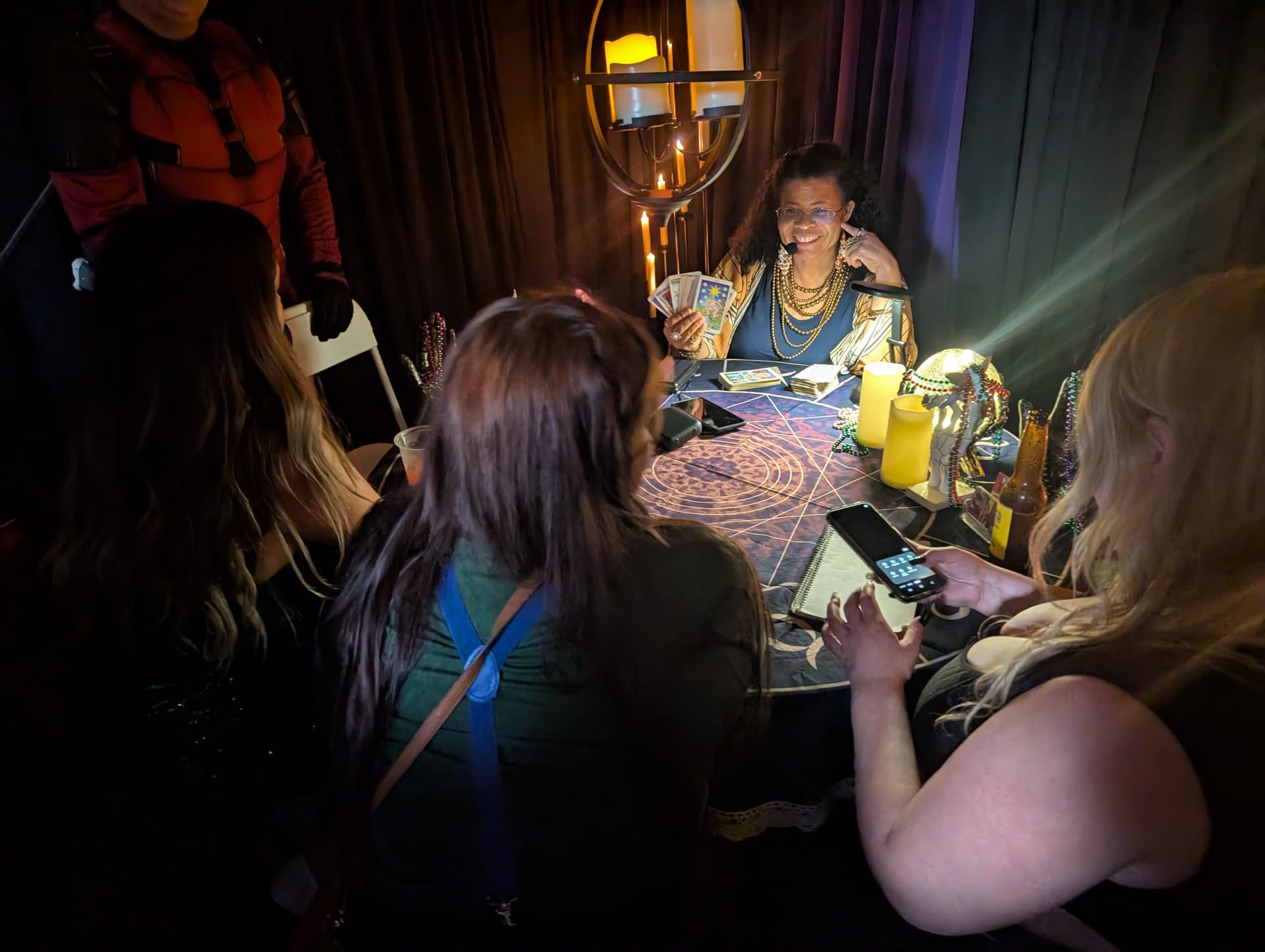 Auntie Alex tarot reading at an event in LOS ANGELES — photo 6
